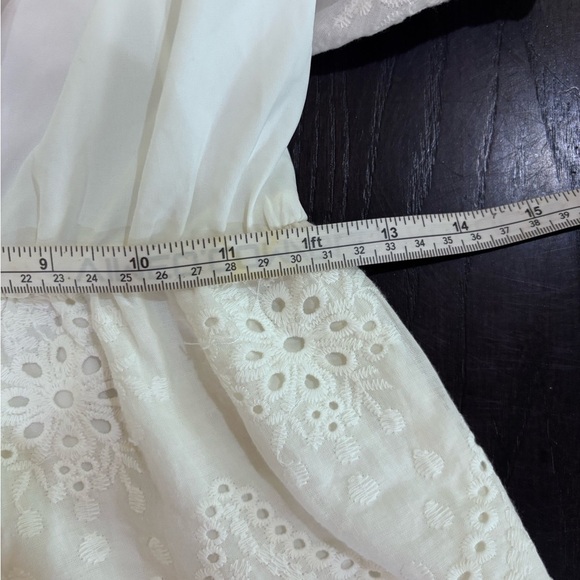 NWT White Eyelet Lace Backless Halter Romper Size Small - Picture 7 of 16